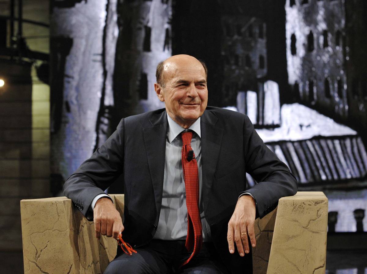 Ora Bersani evoca il governo tecnico: "Presto arriverà un altro Monti..."