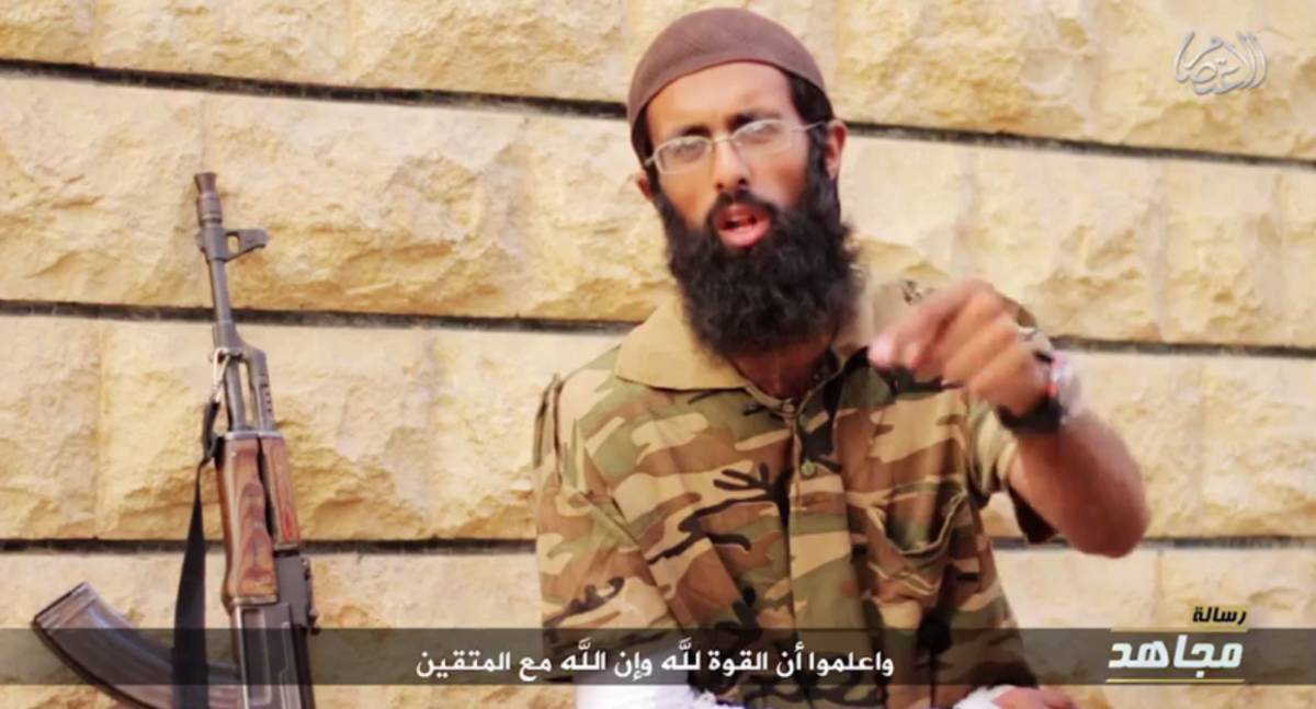 Isis, jihadista a volto scoperto. Gli 007: "È cittadino britannico"