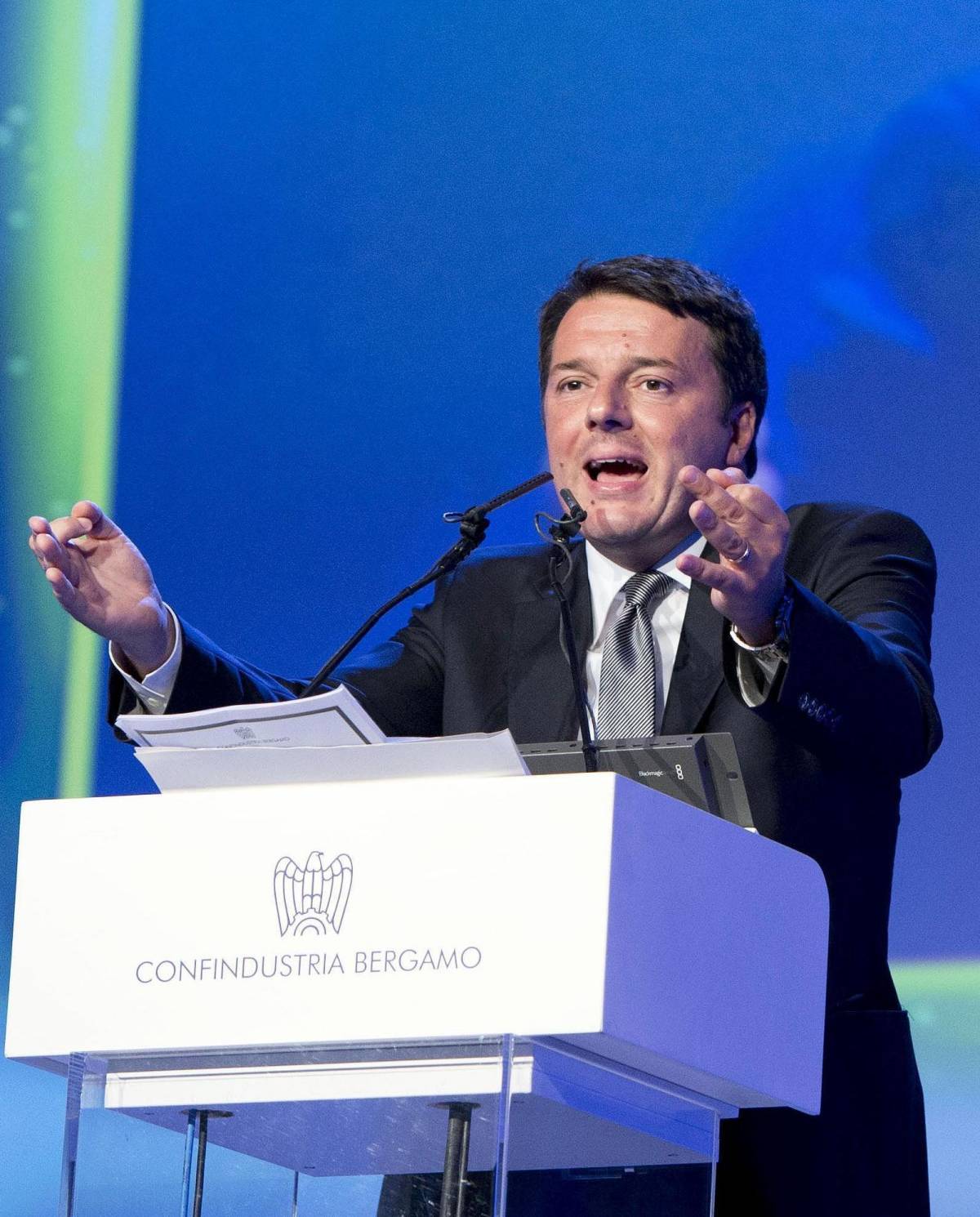 Renzi: le imprese che assumono non pagheranno i contributi