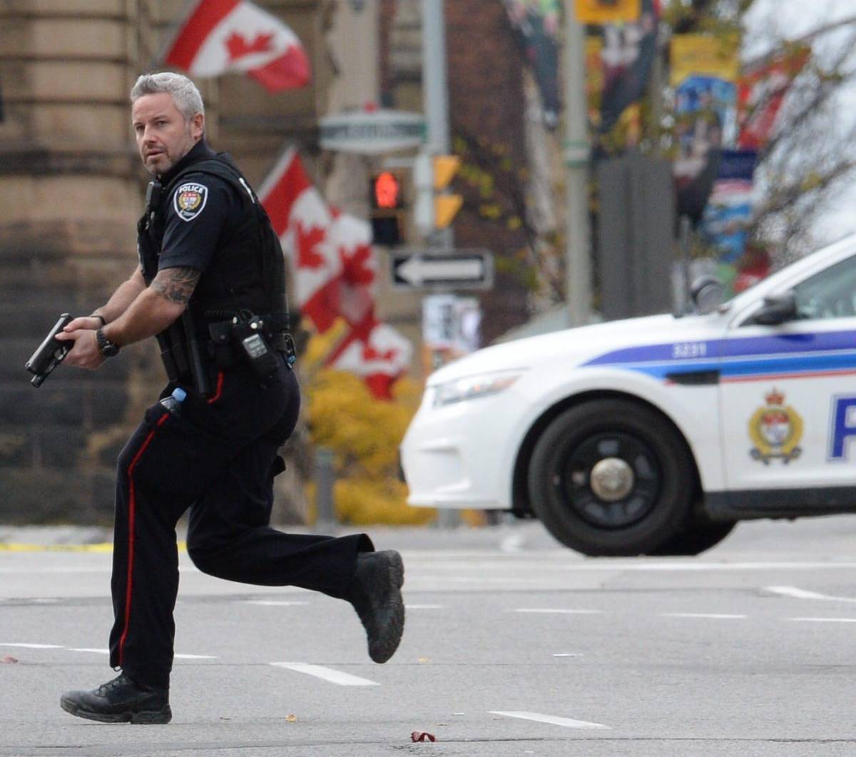Spari in Parlamento e morti: un jihadista terrorizza Ottawa