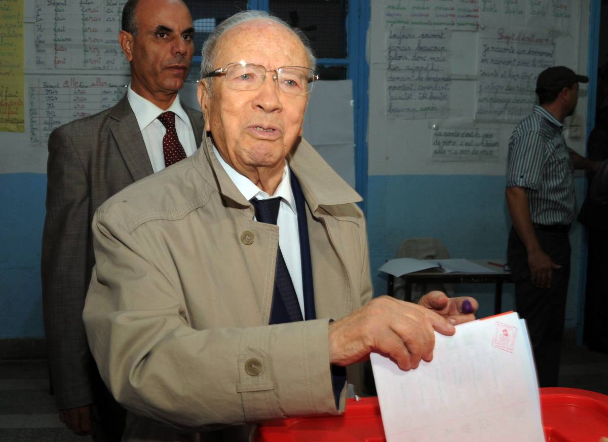 Beji Caid Essebsi, leader del partito Nidaa Tounes, alle urne