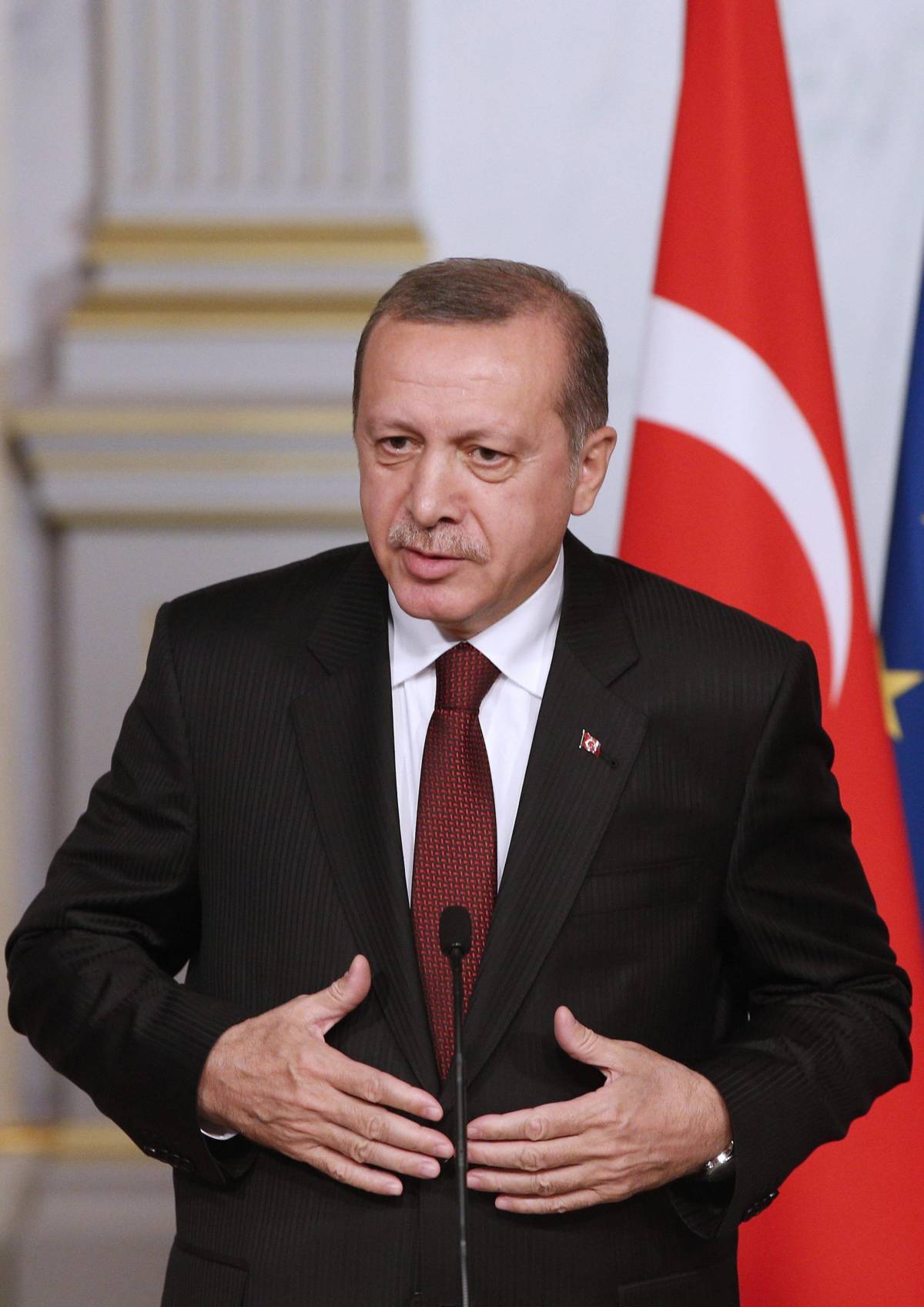 La teoria di Erdogan: "L'America fu scoperta dai musulmani"