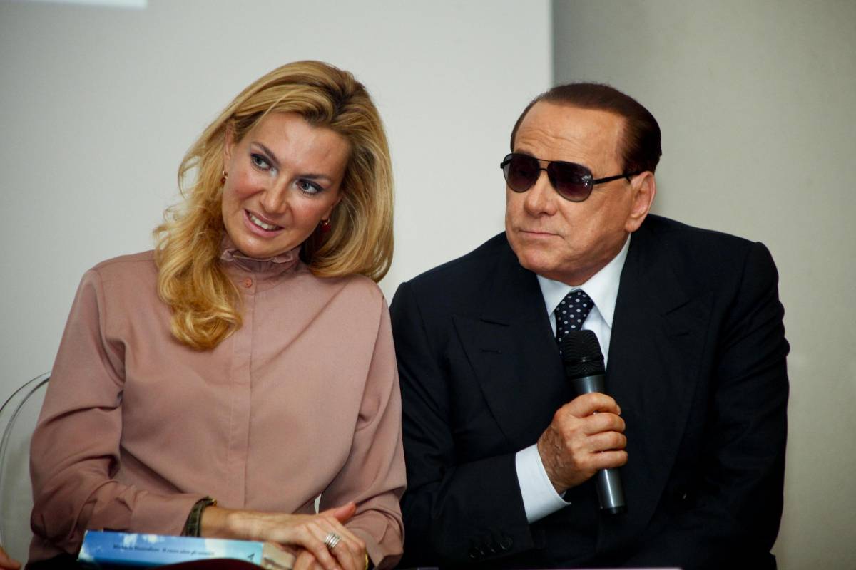 Silvio Berlusconi alla presentazione del libro di Michaela Biancofiiore