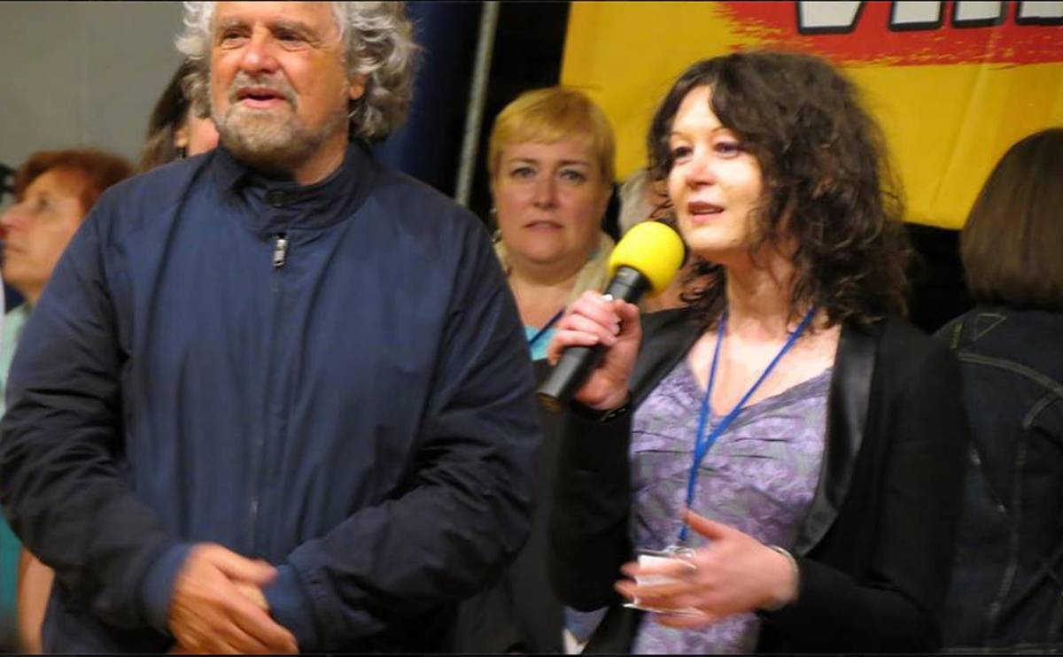 Grillo con Giulia Gibertoni (candidata M5S Emilia Romagna)