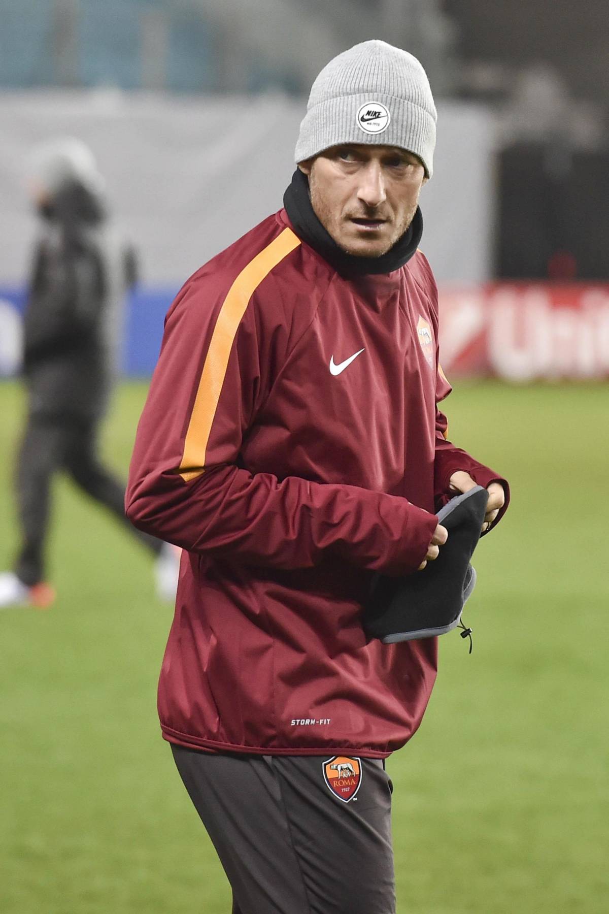 Il calciatore della Roma Francesco Totti durante l'allenamento all'Arena Chimki di Mosca