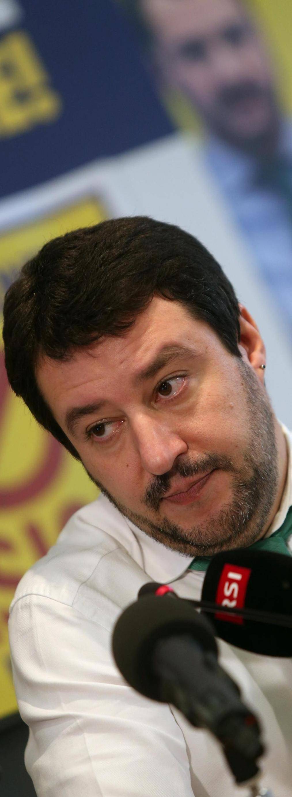Salvini smentisce le voci sui soldi da Mosca: «Mai visto un centesimo. Ma avanti sull'alleanza politica»