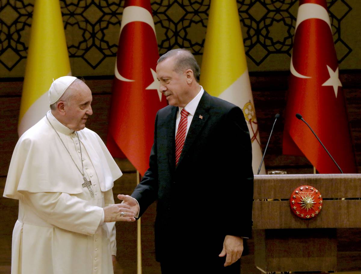 Erdogan avverte il Papa: "Non ripeta quest'errore"