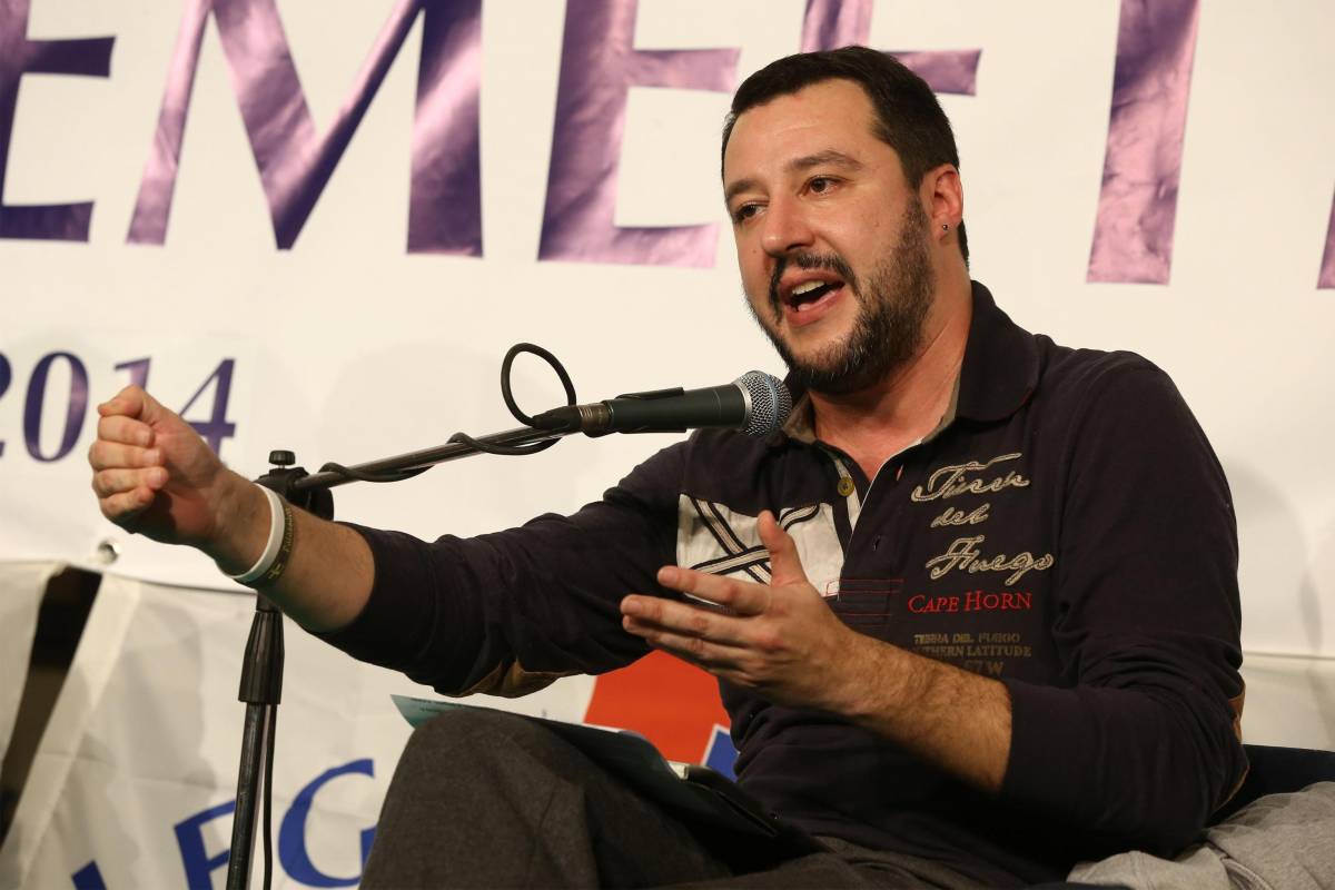 Salvini furioso con la Boschi: "Voglio i delinquenti in galera e mi sento dare del fascista"