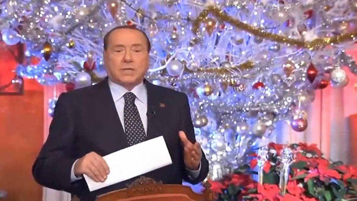 Gli auguri di Berlusconi: "Dobbiamo farcela"