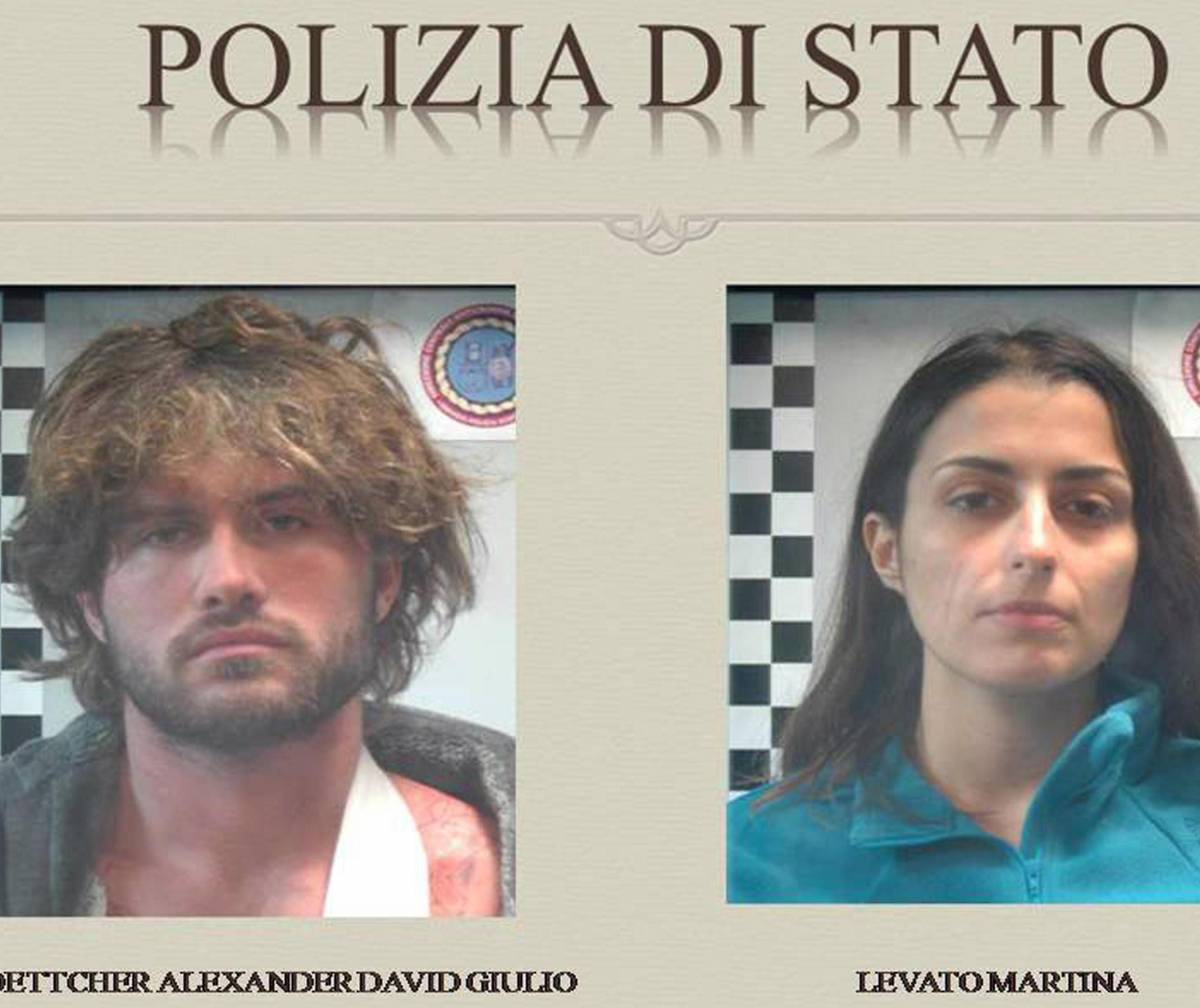 Denunciò i centri sociali: attaccata