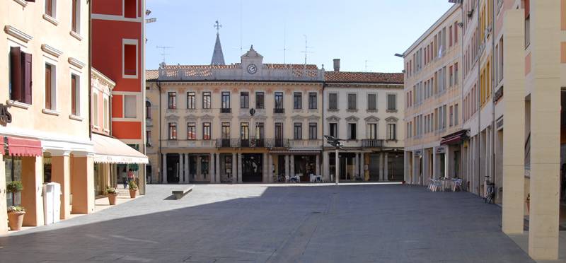 Il municipio di Motta di Livenza (www.mottadilivenza.net)