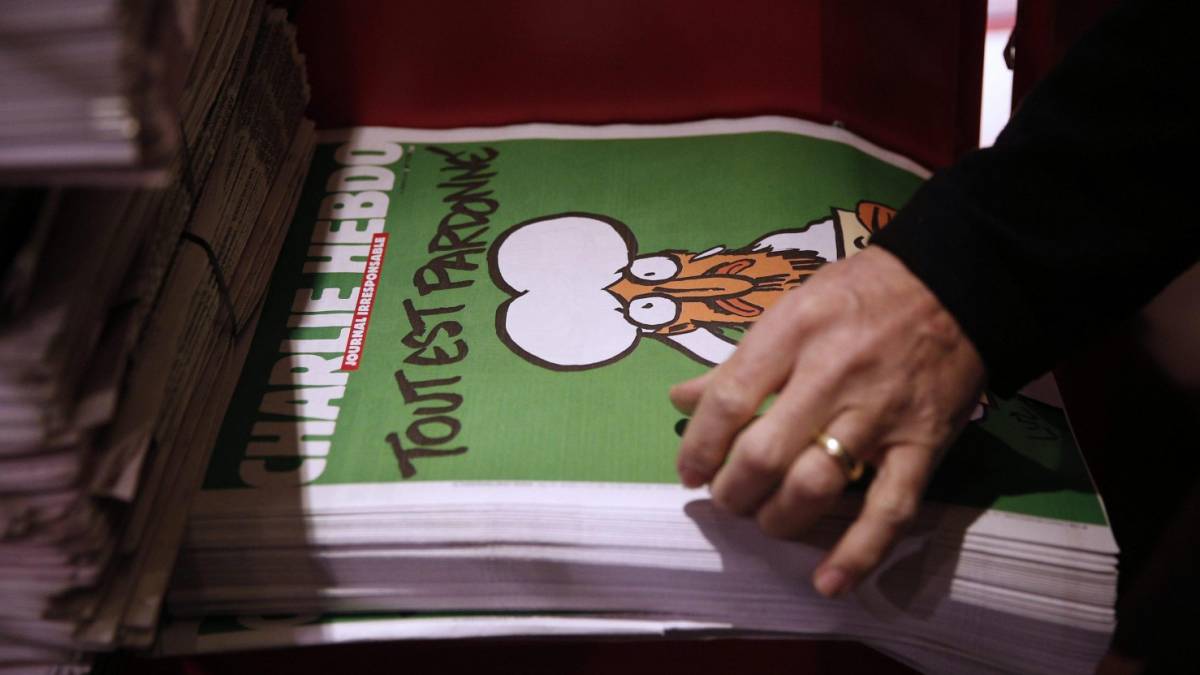 Tra copie a ruba e nuove condanne esce l'ultimo numero di Charlie Hebdo