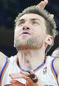 New York gioca a Londra ma Bargnani resta a casa