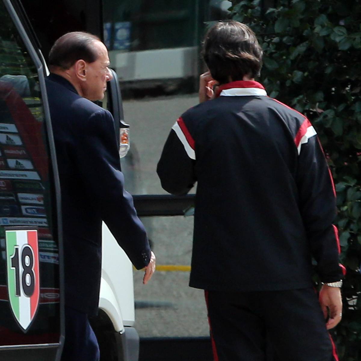 Berlusconi: "Non vendo il Milan"