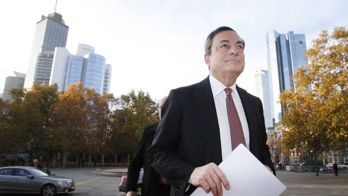 Bce, Mario Draghi: "Ho ancora dubbi sul futuro dell'Eurozona"