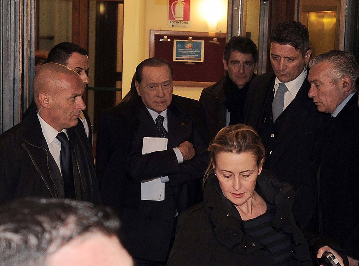 Disguido per Berlusconi: portato alla festa errata