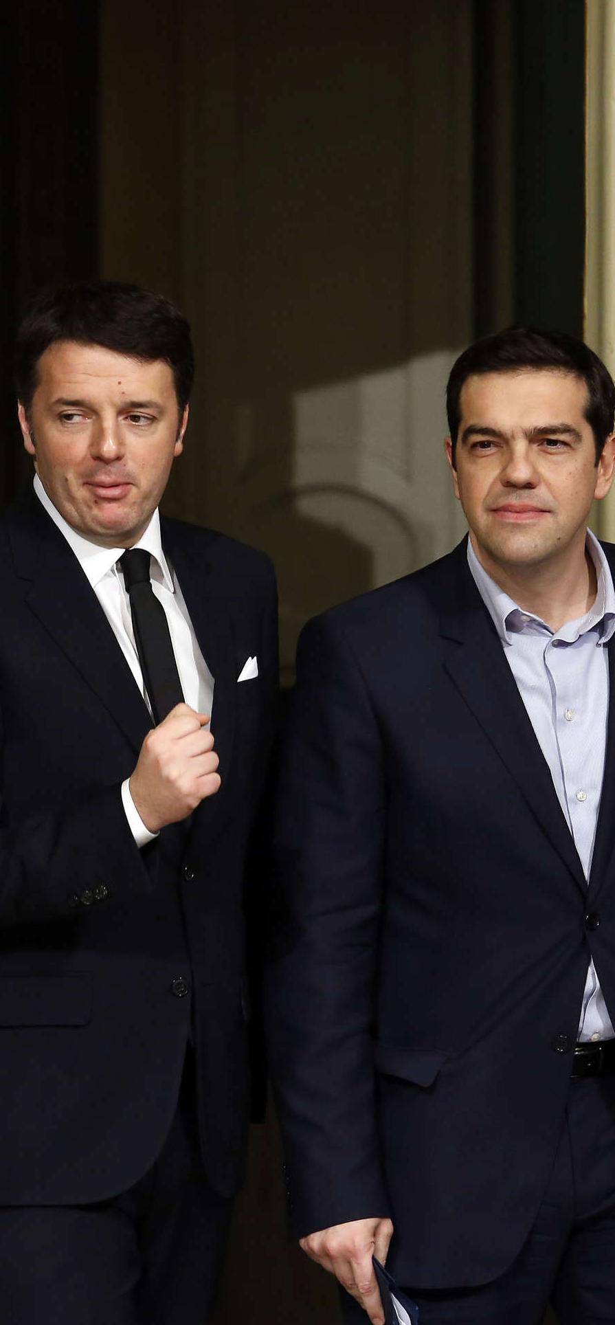 Adesso Renzi tradisce anche Tsipras