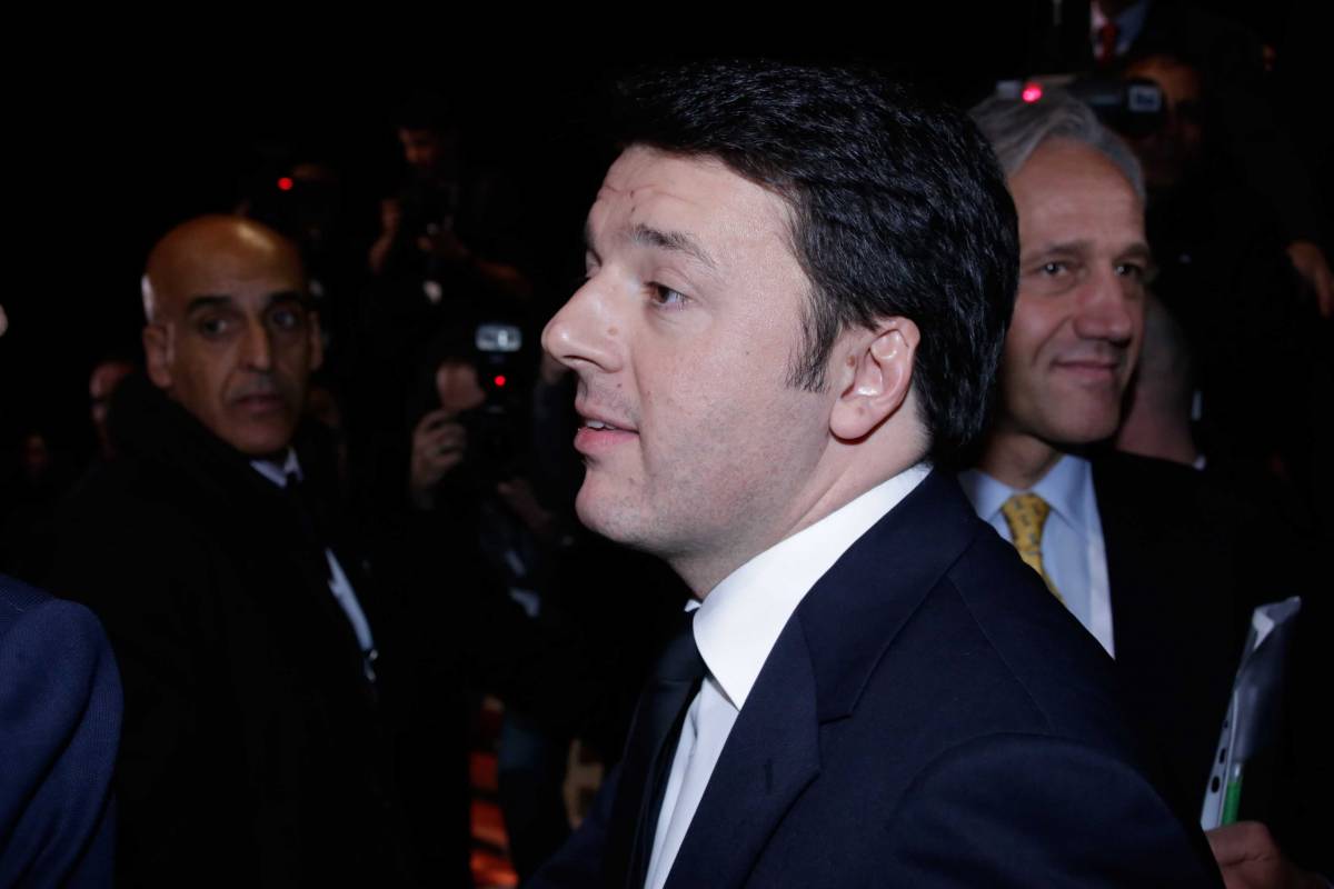 Immigrazione, Matteo Renzi: "Chiederemo aiuto all'Europa"