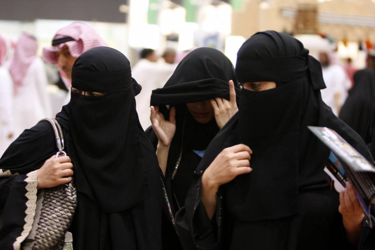 Sirte, Califfato impone niqab a tutte le donne