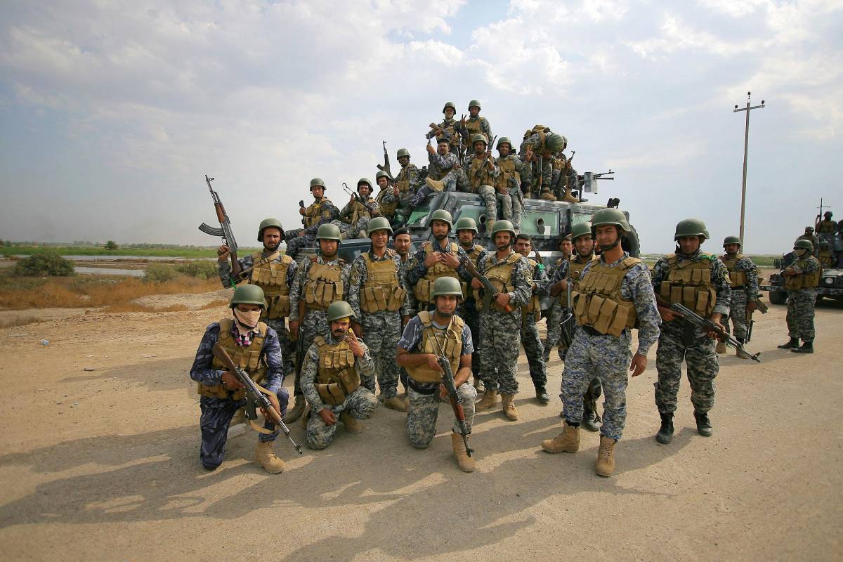 Iraq, l'Isis giustizia 27 poliziotti e li getta nell'Eufrate