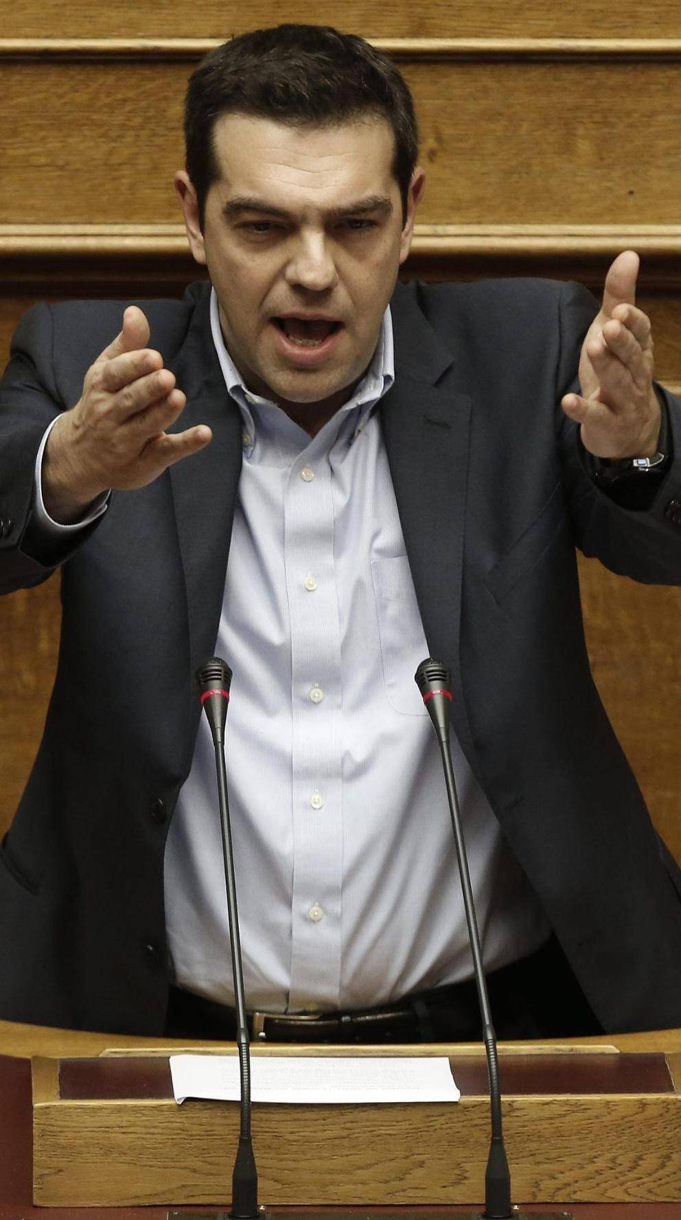 Tsipras abbaia ma morde poco Atene pronta a cedere all'Europa