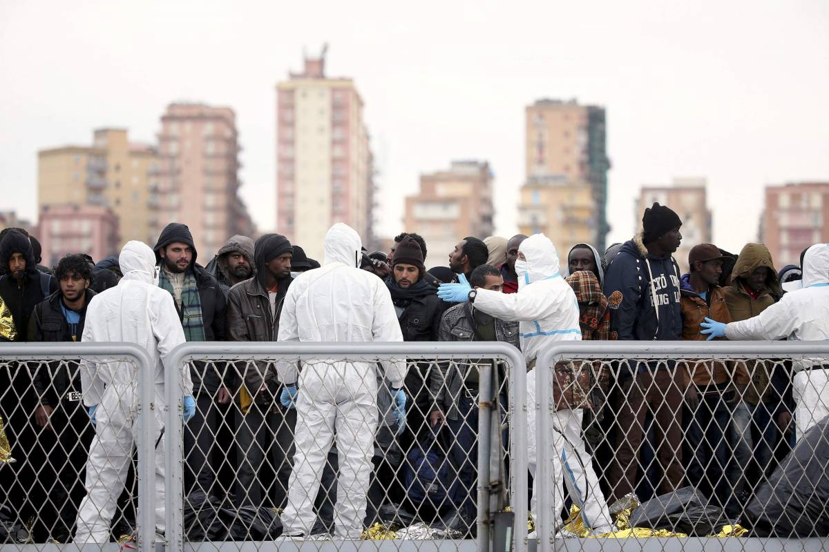 La Grecia minaccia la Germania:  "Vi sommergiamo di immigrati"