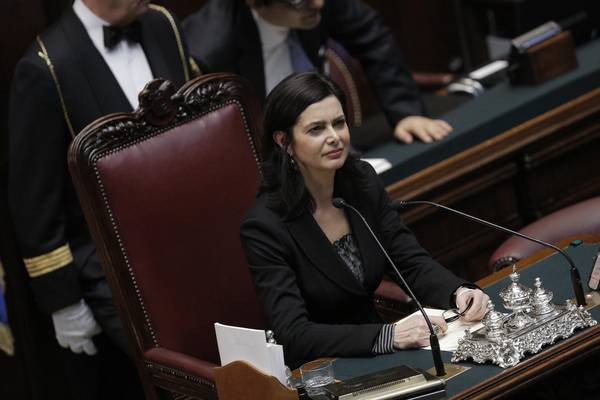 Si avvicina l'8 marzo e la Boldrini torna alla carica: "Parlate al femminile"