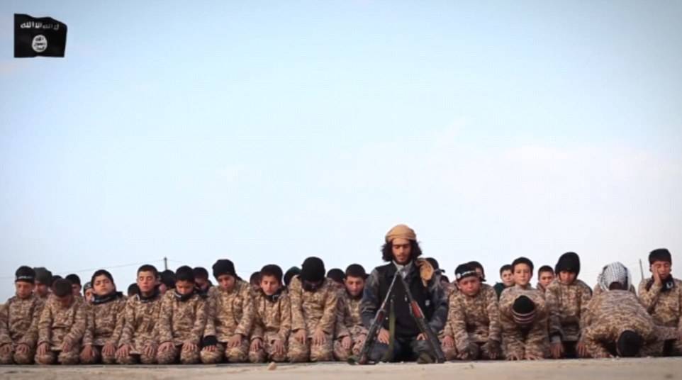 Così l’Isis addestra piccoli terroristi