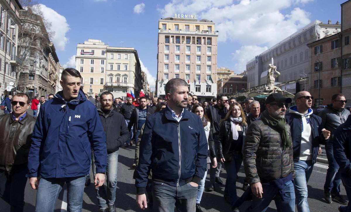 CasaPound sfida la Lega: "Se Salvini ha coraggio, ci farà parlare dal palco"