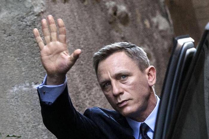 Lo 007 più famoso del mondo risarcisce Roma, ma ai residenti non basta