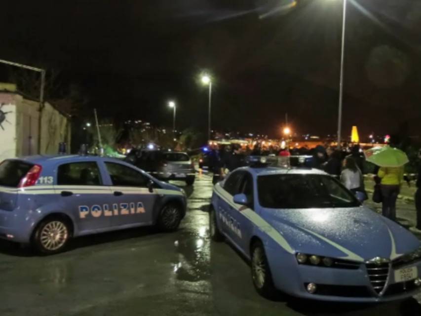 Palermo, rom spara ai poliziotti 