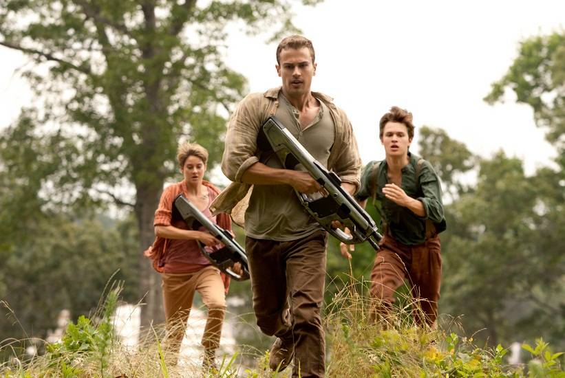 "Insurgent", scialbo capitolo di passaggio