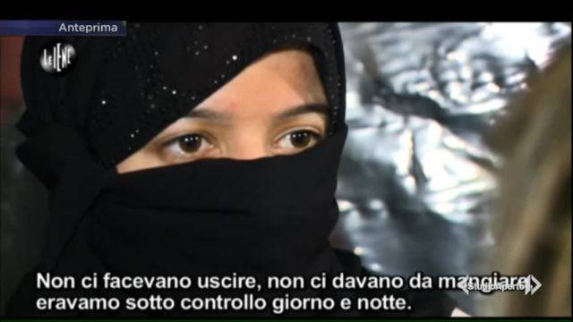 Le schiave dell'Isis: "Così siamo state picchiate, violentate, e vendute dai terroristi"