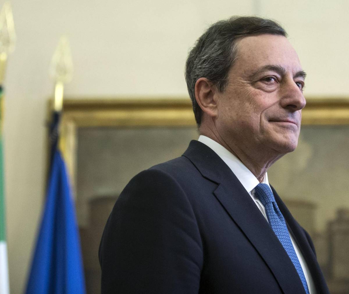 Mario Draghi: "Le divergenze dei Paesi Ue mettono a rischi l'euro"