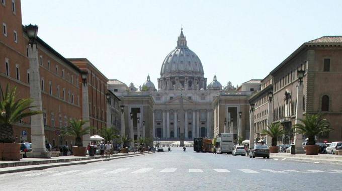In Vaticano nasce un tribunale per vescovi che coprono pedofili