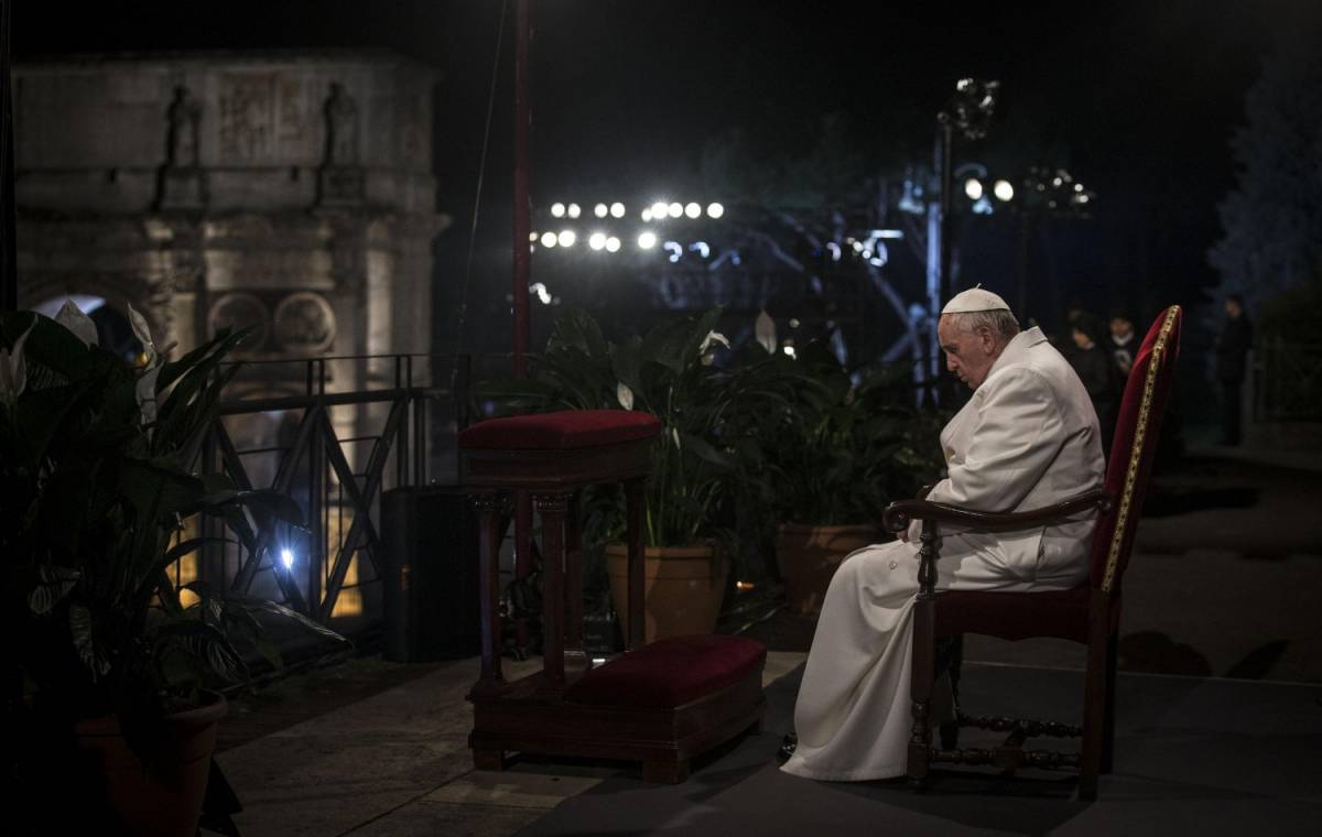 Nella Via Crucis di papa Francesco il dolore per i cristiani perseguitati