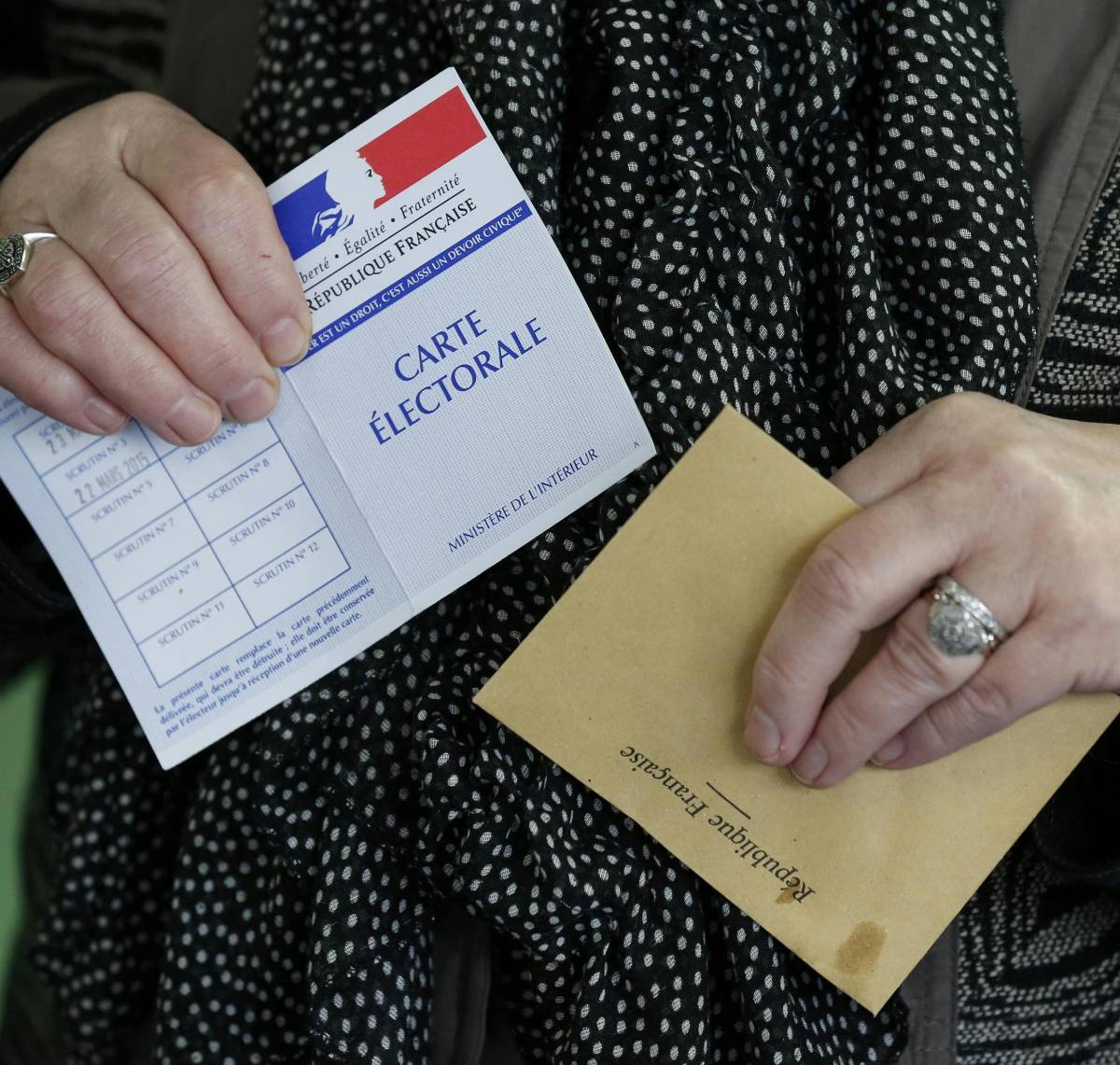 Proposto in Francia il voto obbligatorio