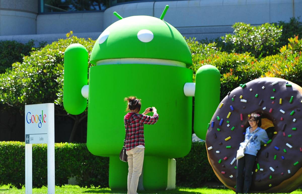 L'Ue contro Google: "Con Android sfrutta posizione dominante"