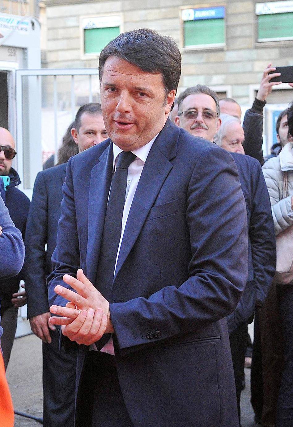 Bluff di Renzi sul voto anticipato L'opposizione: intervenga il Colle