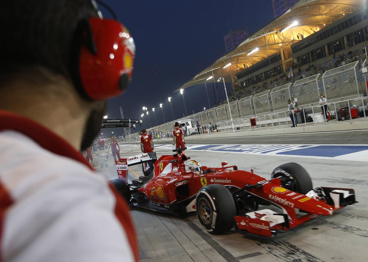 L'operaio Vettel rimette la Ferrari in prima fila