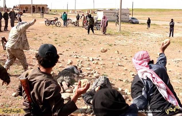 L'Isis giustizia 8 jihadisti olandesi: colpevoli di voler tornare a casa