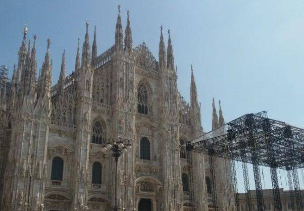 Il 30 Aprile La Scala in piazza Duomo