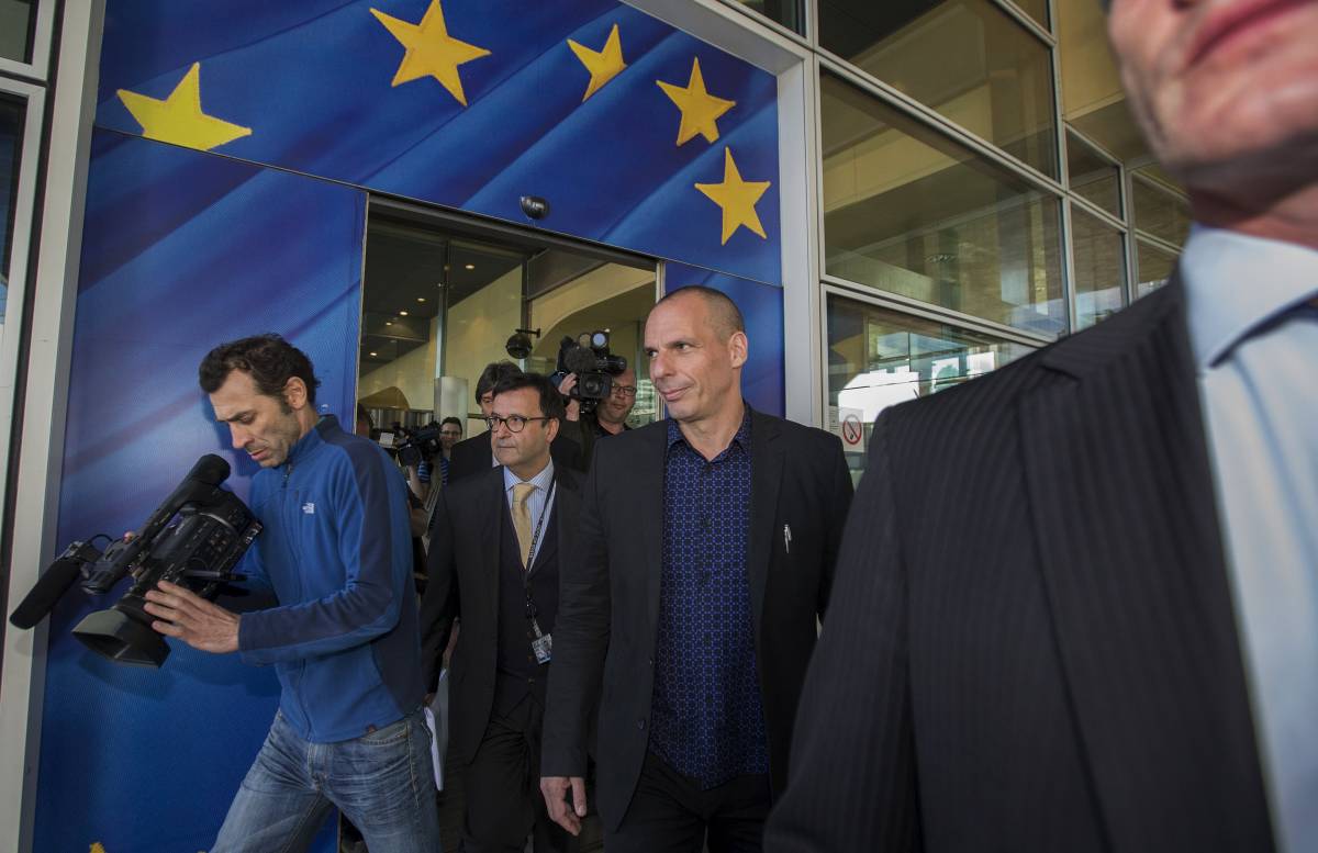 Varoufakis: "Bisogna negoziare un nuovo piano di aiuti"