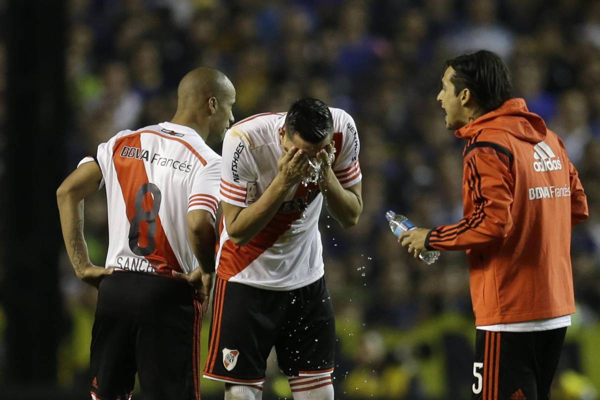 Gas urticante sui giocatori, sospeso Boca Juniores - River Plate