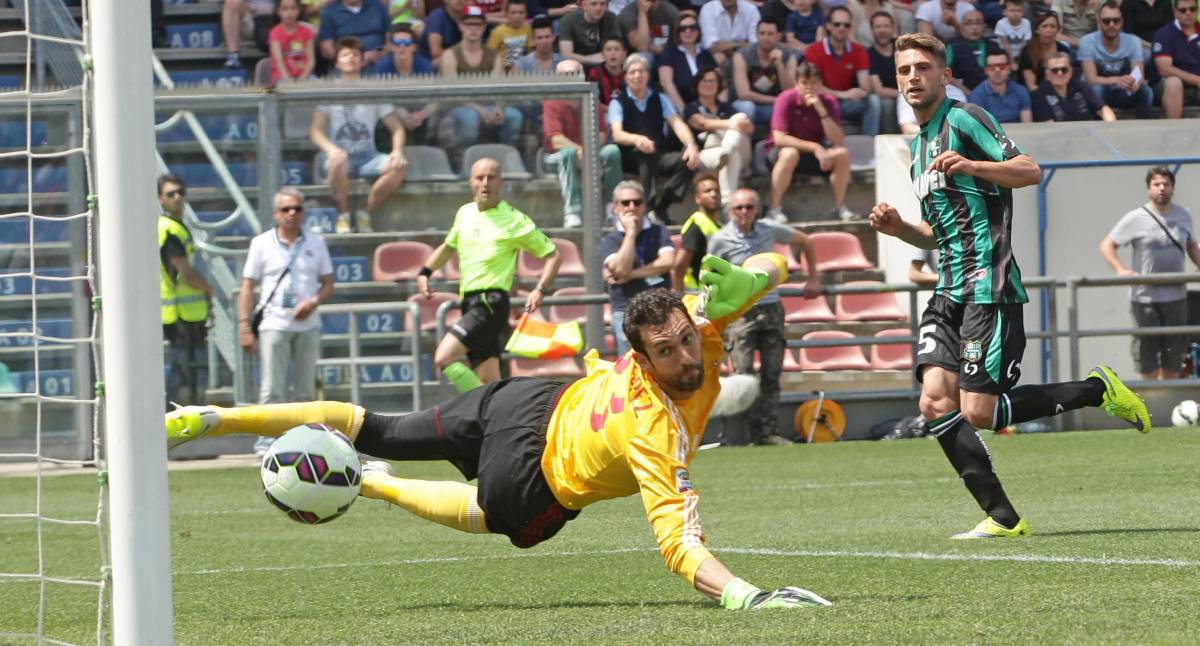 Berardi segna tre gol al Milan