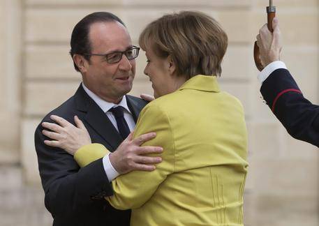Il patto franco-tedesco che spinge Cameron fuori dall'Ue