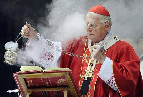 Il Papa snobba Scola Per la quarta volta salta l'incontro a Milano