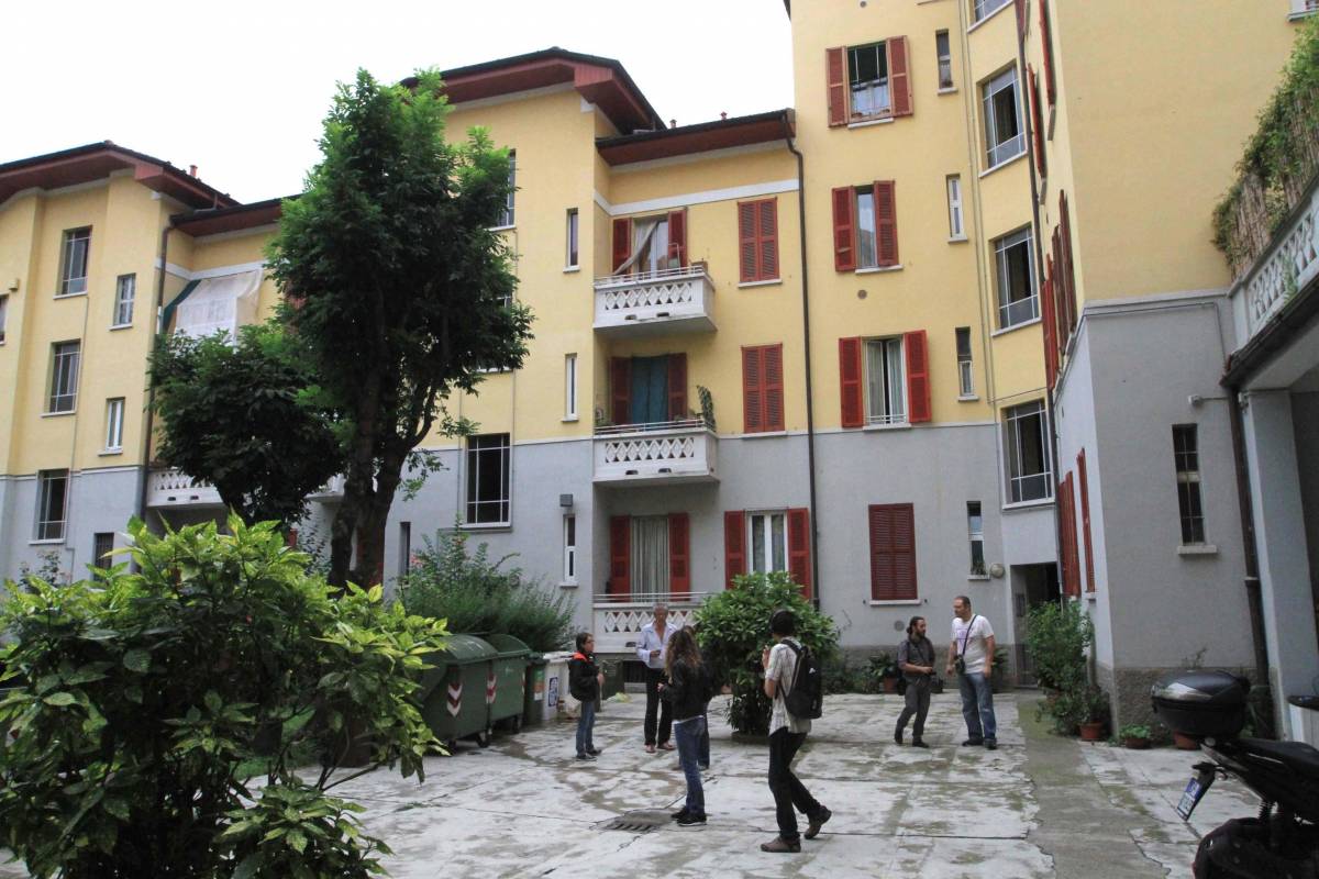 Ancora orrore a Milano Donna viene decapitata: la testa trovata in cortile