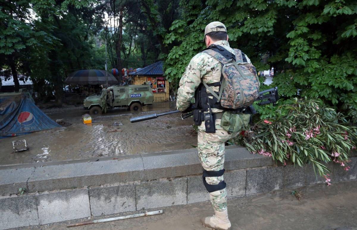 Tbilisi è sommersa dalle acque. Dodici le vittime, 24 dispersi