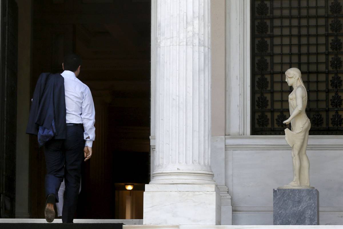 Bruxelles e Bce preparano l'uscita della Grecia dall'euro: ecco il piano